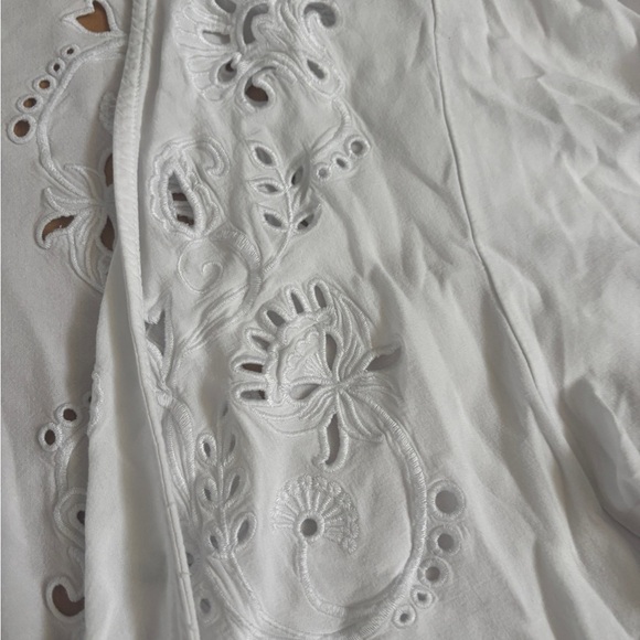 Torrid Eyelet Challis Tie Front Third Piece - Picture 5 of 7